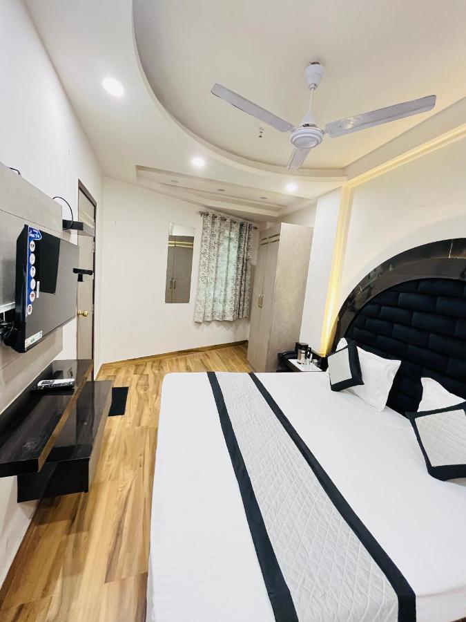 Hotel Red Stone Inn - Near New Delhi Railway Station - Paharganj Exterior foto