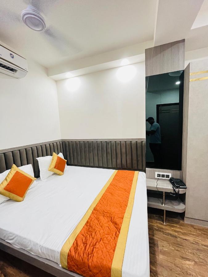 Hotel Red Stone Inn - Near New Delhi Railway Station - Paharganj Exterior foto