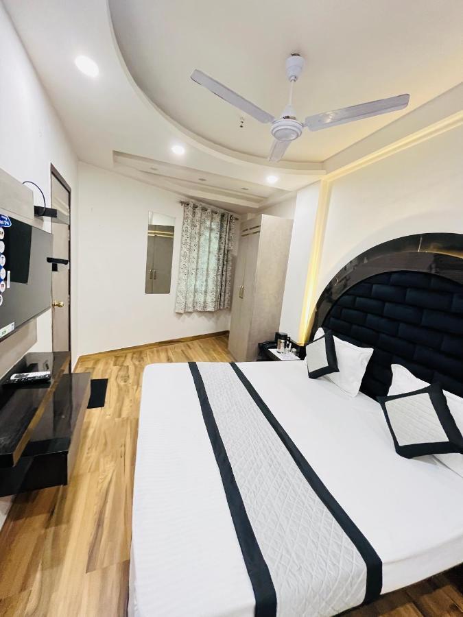 Hotel Red Stone Inn - Near New Delhi Railway Station - Paharganj Exterior foto