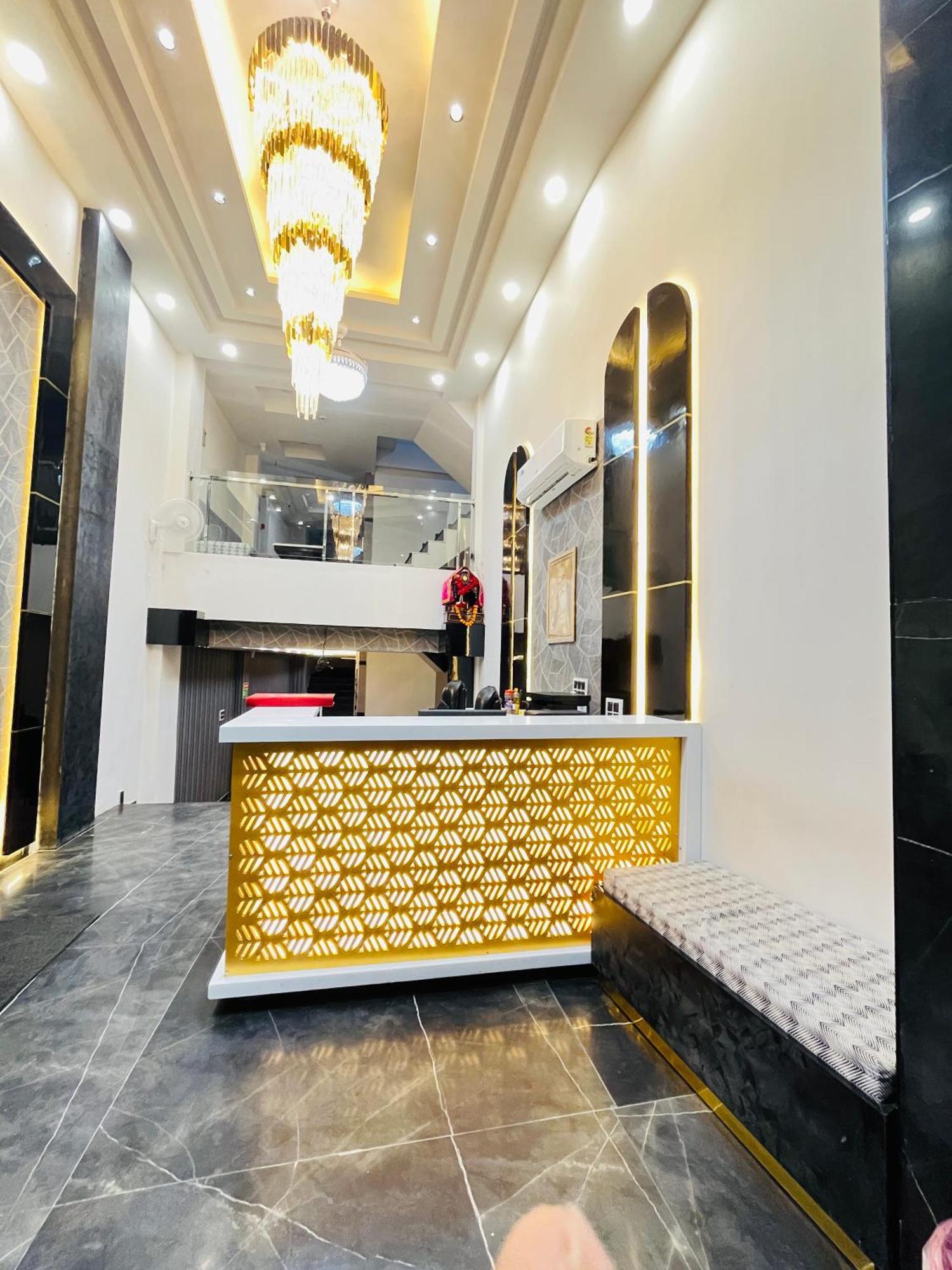 Hotel Red Stone Inn - Near New Delhi Railway Station - Paharganj Exterior foto